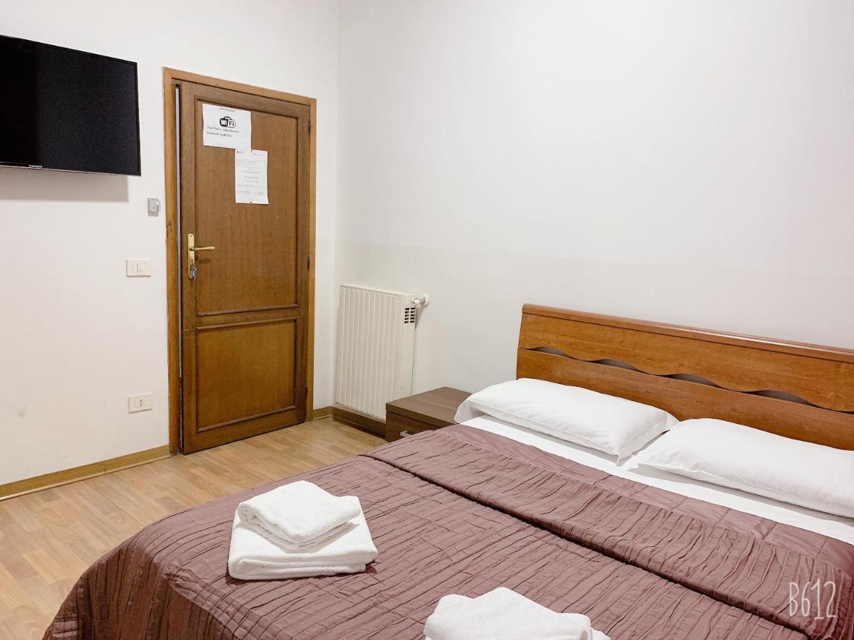 Mille Guest House Roma Esterno foto